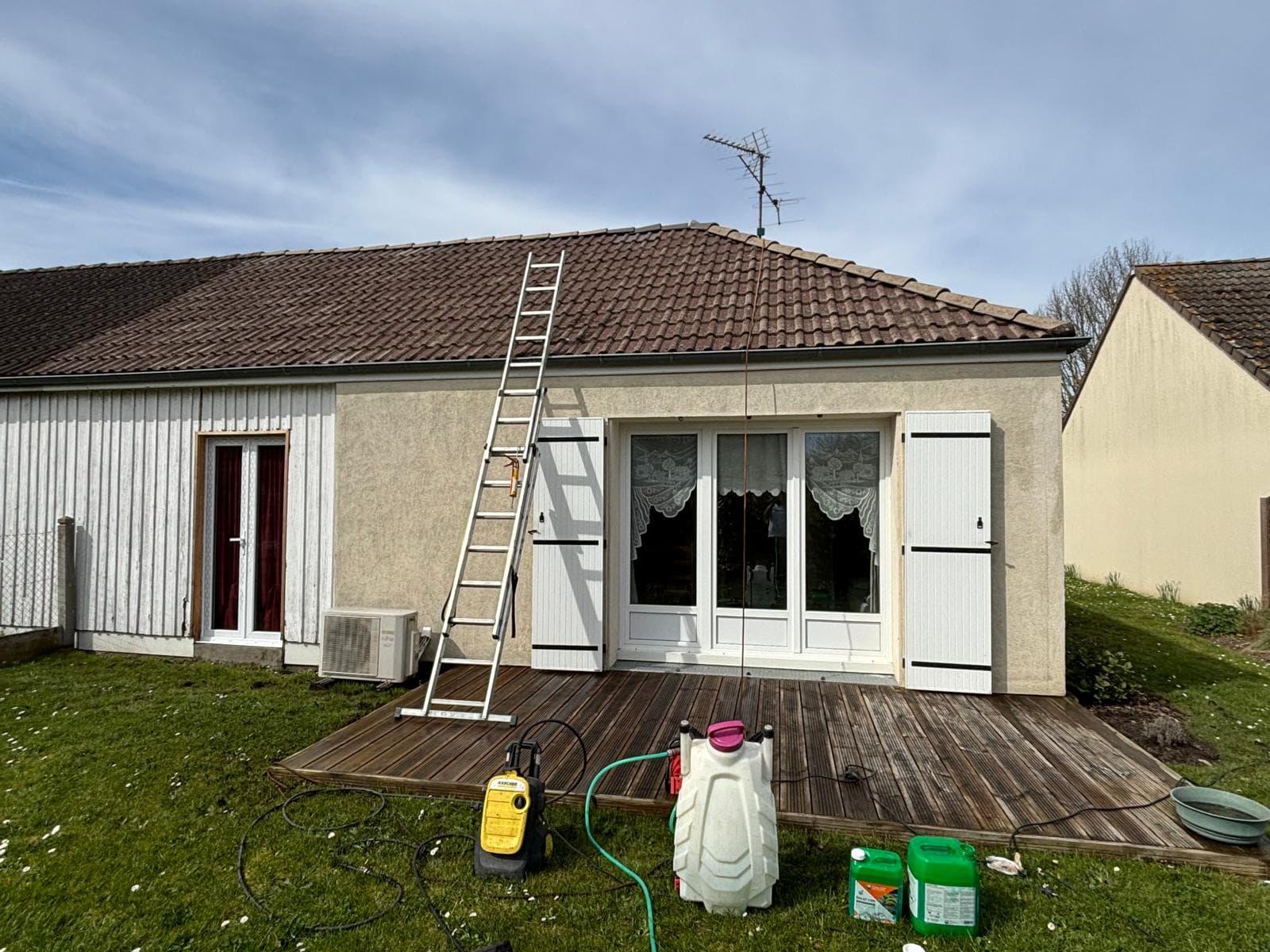 Toiture en cours de rénovation par JCD Rénovation, couvreur dans le Loiret (photo 4)