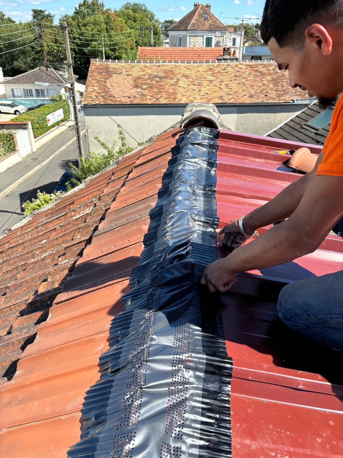 Chantier de rénovation de toiture réalisé par JCD Rénovation dans le Loiret (photo 13)