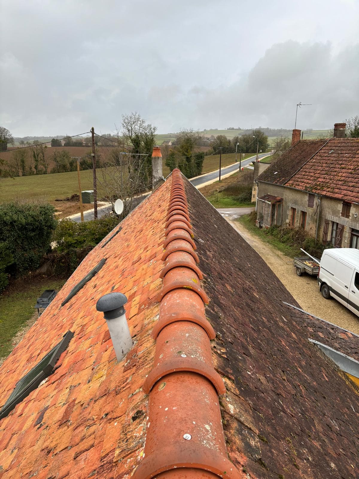 Réfection de toiture par l'équipe JCD Rénovation dans l'agglomération Montargoise (photo 60)