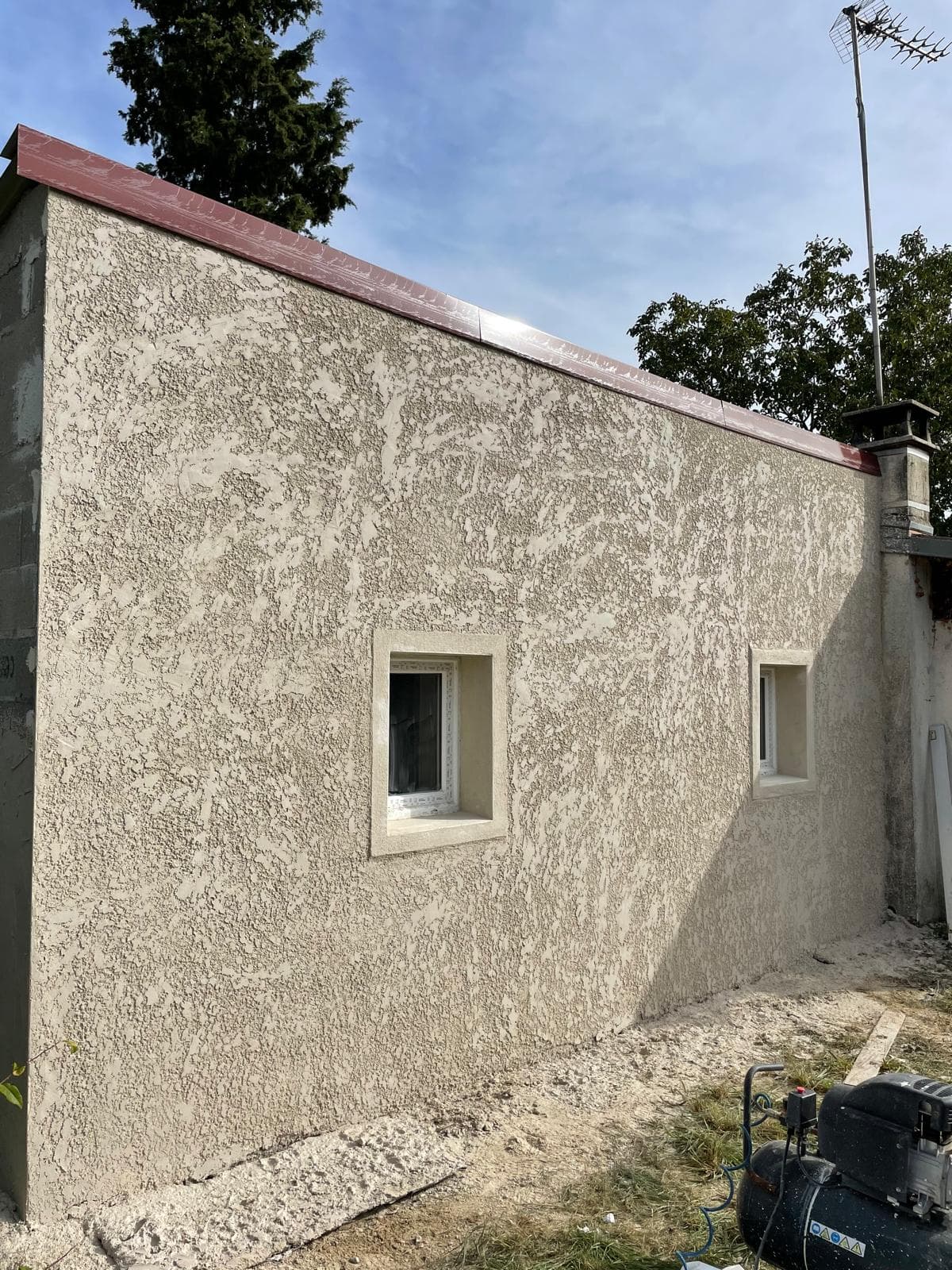 Chantier de rénovation de toiture réalisé par JCD Rénovation dans le Loiret (photo 67)