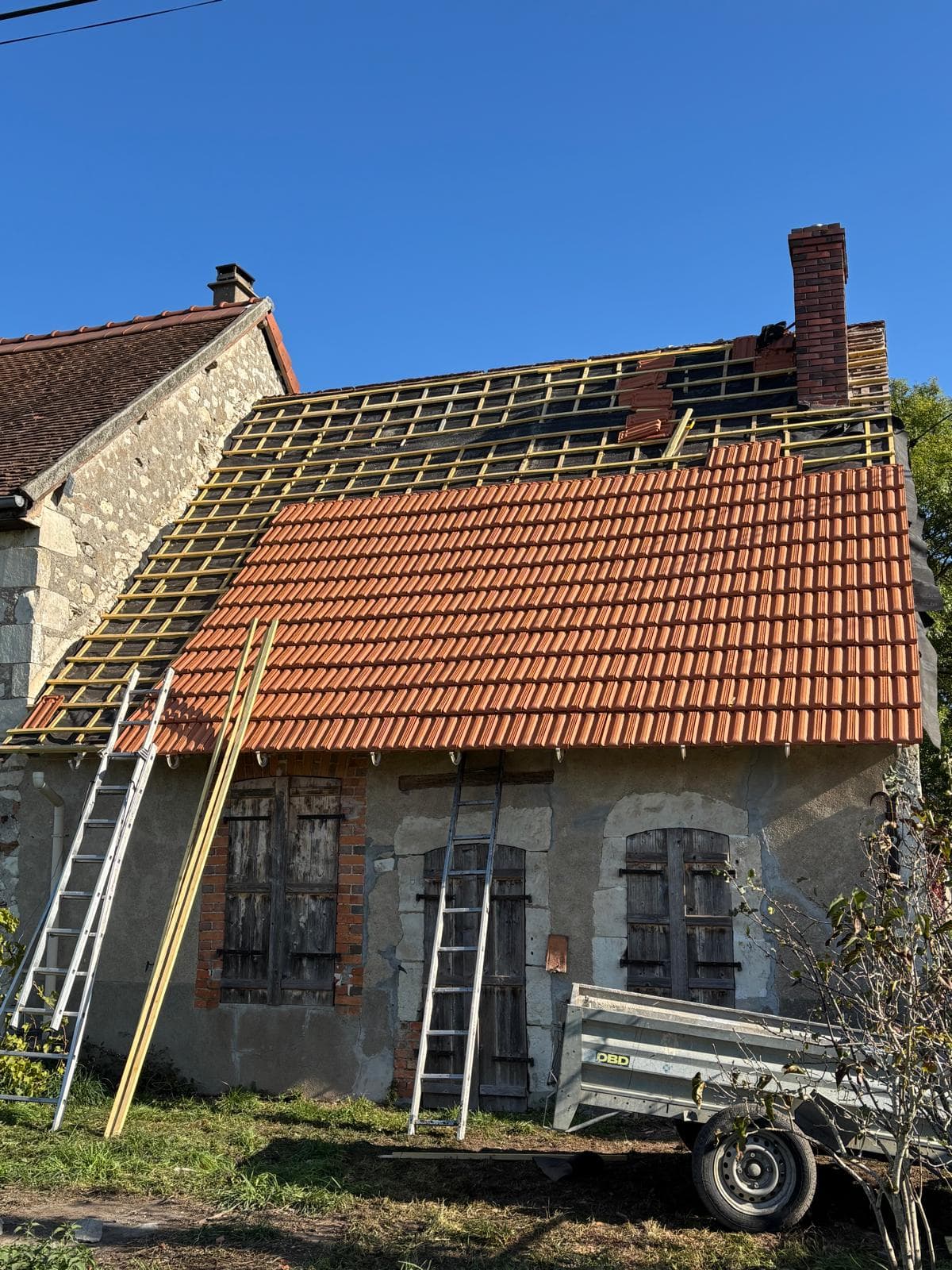 Traitement et remaniement de charpente par JCD Rénovation (chantier 24).